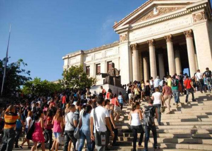 Universidad de La Habana anuncia apertura del curso 2026–2027